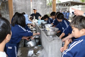 野外炊事　片付け